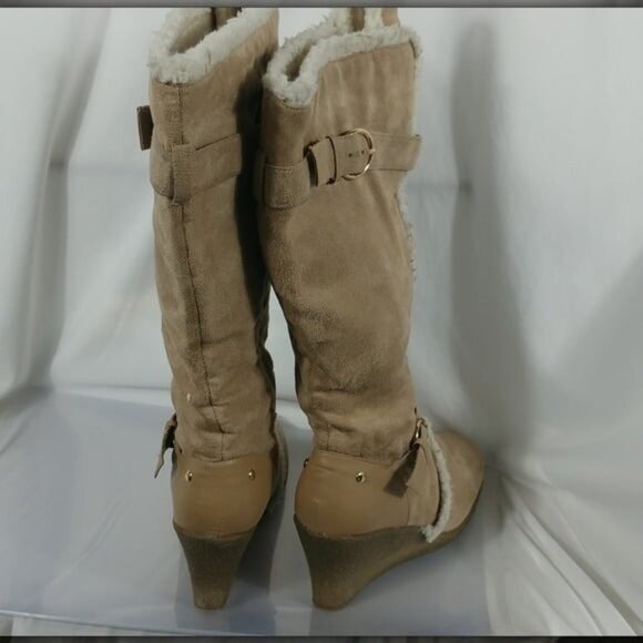 Tan Women's Fleece Trimmed Side Zipper 3” Wedge Heels Suede 14” Boots Size 8 M - Picture 8 of 9